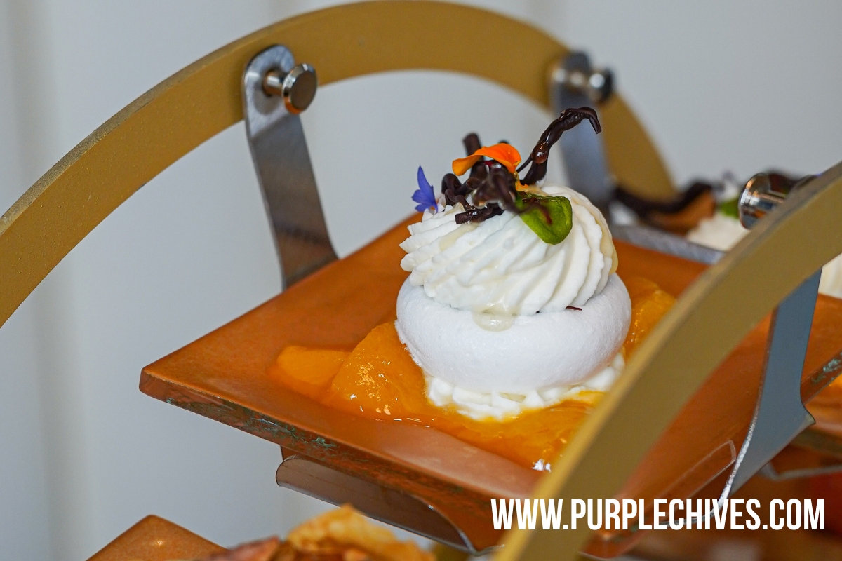 Pooh’s Midnight Honey Pot pavlova honey dessert Winnie the Pooh afternoon tea Vancouver